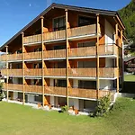Silence-4 By Interhome شقة